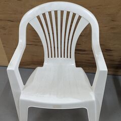 プラスチックチェア リド ホワイト