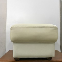 O2402-295 アサヒ スツール 33号 ホワイト 汚れあり 中古の画像