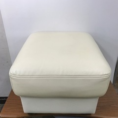 O2402-295 アサヒ スツール 33号 ホワイト 汚れあり 中古