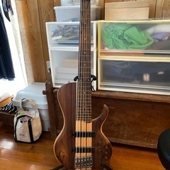 ibanez 6弦ベース　BTB