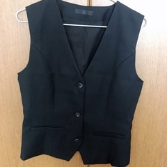 【決まりました】Lサイズ黒色ベスト✨美品です✨
