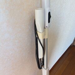 サイクロンスティック型クリーナー TWINBIRD TC-E135の画像