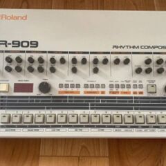 Roland TR-909