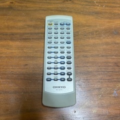 Onkyo CDMDコンポ　本体とリモコン(電池はつきません)ジャンクの画像