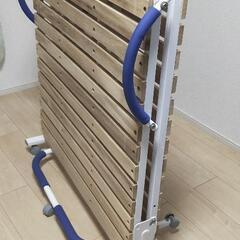 折りたたみスノコベッドの画像