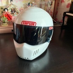 【値下げしました】フルフェイスヘルメット（SIMPSONではあり...