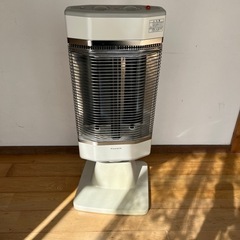 ダイキン　セラムヒーター