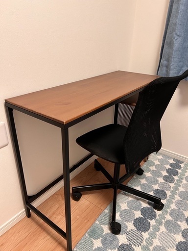 綺麗に使っています　IKEAテスト&ローリングチェアー