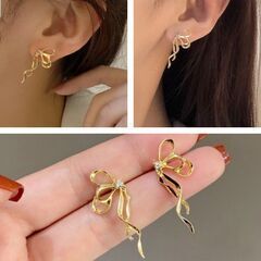 スタッドピアス アシンメトリー（新品）の画像