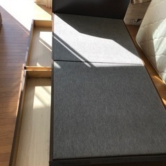 シングルベッド引き出し付き、マットレスの画像