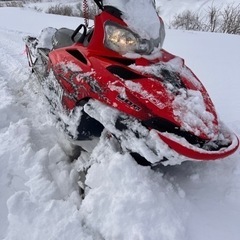 スノーモービル　Polaris ドラゴン800