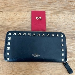 VALENTINO 長財布とスタッズ
