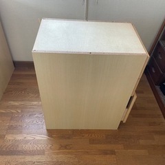三段ケースの画像