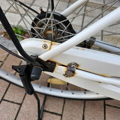 【お買い上げありがとうございました】自転車　26インチ　ライト　LEDオート　ママチャリ　ベル新品交換しました　防犯登録解除済みの画像