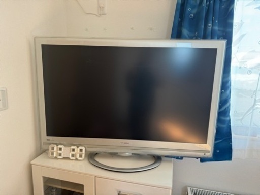 HITACHI 47インチ 液晶モニター テレビ