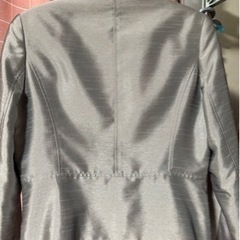 美品  11号 セレモニースーツの画像