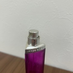 GIVENCHY VERYIRRESISTIBLE オーデパルファム　香水　フランス製の画像