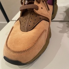 NIKE AIR HUARACHE LE ナイキ エア ハラチの画像