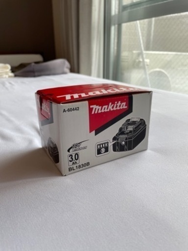 （お話中）マキタ　コードレス掃除機　ほぼ新品（1回使用）　＋　予備バッテリー（未使用）