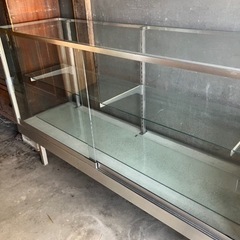 古いガラスショーケース　決まりました