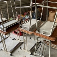 スクールデスク 学校机 椅子 8セットの画像
