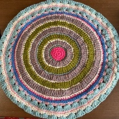 母の手作り毛糸座布団2枚セットの画像