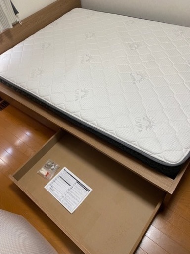 美品　収納付ダブルベッド