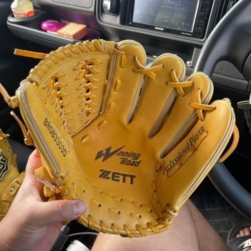 内野用グラブ　ゼット　中古　美品