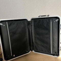 キャリーケース　貰ってください！の画像