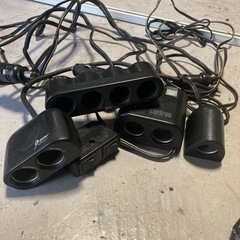 12Vインバーター 100W 車中飯  車中泊キャンプ　お得セットシガーソケット　4連　2連　2連　1連　セットの画像