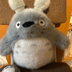 トトロぬいぐるみとキーホルダーの画像
