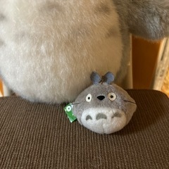 トトロぬいぐるみとキーホルダーの画像