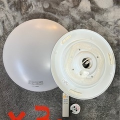 住宅用照明器具×3個
