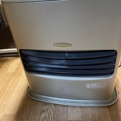 石油ファンヒーター　　中古品