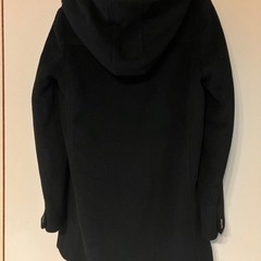 黒のコートの画像