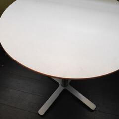 【閉店処分】IKEA 丸テーブル（BILLSTA） の画像