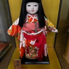 日本人形（ガラスケース付き）