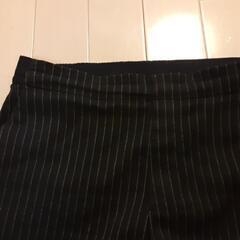 UNIQLOユニクロ　ストレートパンツSサイズの画像