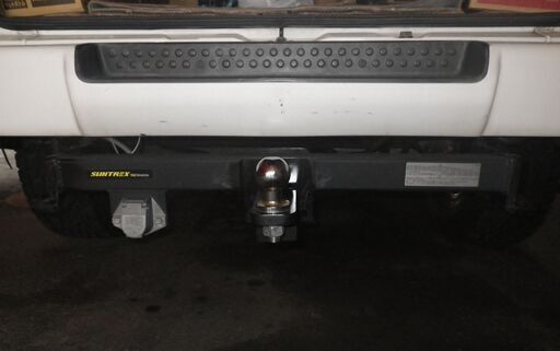 SUNTREX製 ヒッチメンバー(デリカ スペースギア用）