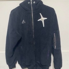 ADIDAS リバーシブルパーカーの画像