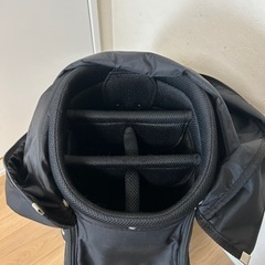 キャディバッグ（アディダス）の画像