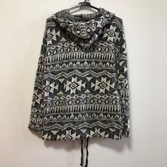 AMERICAN EAGLEパーカーの画像