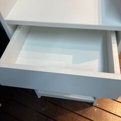 【無料でさしあげます】レジ台／カウンター　＊2/25までに引き取り可能な方の画像