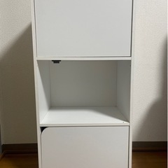 ニトリ　白い棚