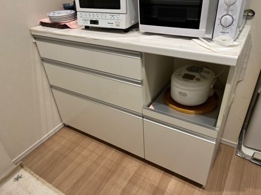 キッチンカウンター 収納