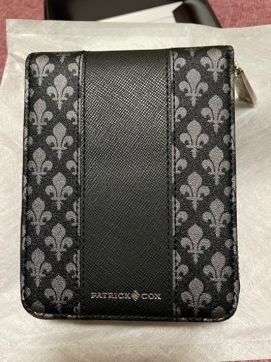 パトリックコックス　ニューキングス ラウンドファスナー小銭入れ付き折り財布