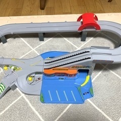 トミカ 高速道路 にぎやかドライブ