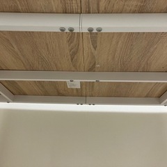 ダイニングテーブルの画像