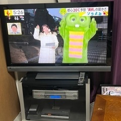日立の液晶テレビ（L42-ZP05）とテレビ台をセットで無料で差し上げます。の画像