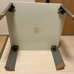 【0円】折りたたみテーブルの画像